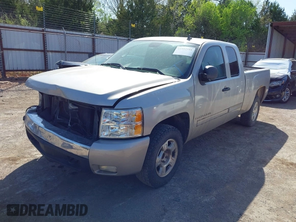 2007 Chevrolet Silverado 1500 LT w/2LT with VIN 2GCEC19J871599355, listed as a IAAI auction lot 41992581 with 261,925 mi miles. Bid and sale history available at carsss.com. Image 18.