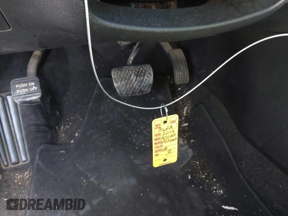 2014 Nissan Altima SV with VIN 1N4AL3AP1EC328418, listed as a IAAI auction lot 41800996 with 195,350 mi miles and . Bid and sale history available at DreamBid. Image 11.