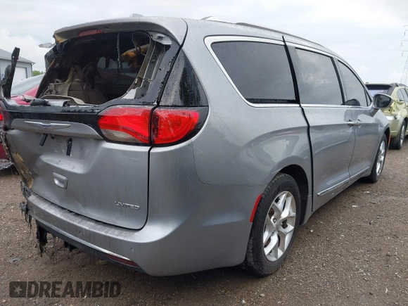 2020 Chrysler Pacifica Limited with VIN 2C4RC1GG2LR125406, listed as a IAAI auction lot 42452390 with 85,100 mi miles and . Bid and sale history available at DreamBid. Image 4.