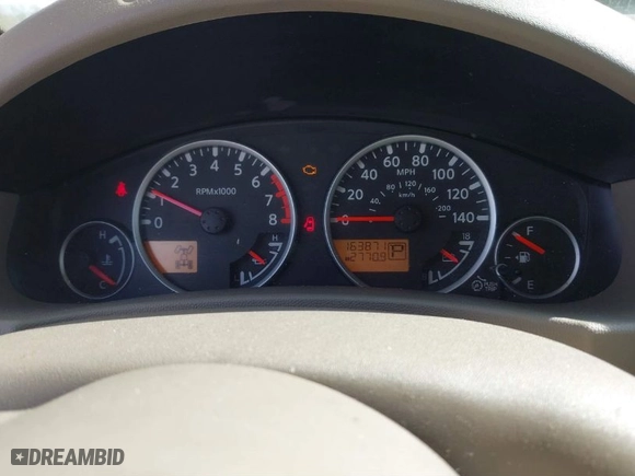 2012 Nissan Pathfinder SV with VIN 5N1AR1NB6CC640545, listed as a IAAI auction lot 41834016 with 163,871 mi miles. Bid and sale history available at carsss.com. Image 7.