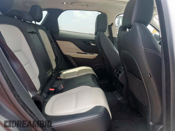 2017 Jaguar F-Pace 35t R-Sport с VIN SADCL2BV6HA072842, выставлен на аукционе Copart как лот 56602175 с пробегом 116 012 миль миль и Списание • Salvage title. История ставок и продаж доступна на DreamBid. Изображение 11.