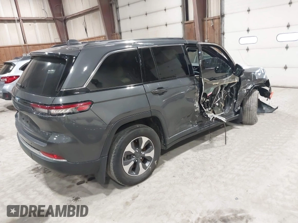 2023 Jeep Grand Cherokee with VIN 1C4RJYB6XPC664772, listed as a IAAI auction lot 41913782 with 41,872 mi miles and . Bid and sale history available at DreamBid. Image 4.