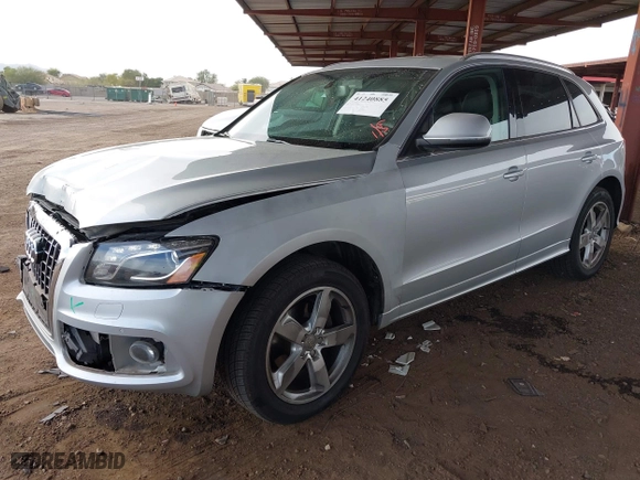 2011 Audi Q5 3.2L Premium Plus with VIN WA1DKAFPXBA063247, listed as a IAAI auction lot 41240885 with 110,412 mi miles. Bid and sale history available at carsss.com. Image 17.