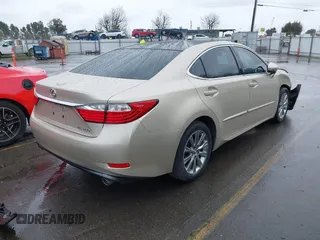 2014 Lexus ES 350 with VIN JTHBK1GG7E2105544, listed as a IAAI auction lot 41731416 with 101,483 mi miles. Bid and sale history available at carsss.com. Image 4.