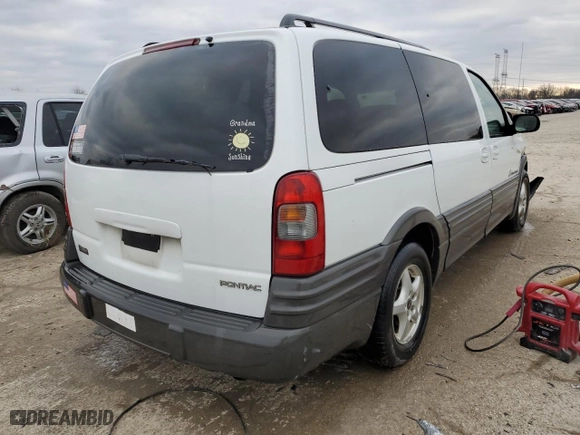 2004 Pontiac Montana w/1SA Pkg with VIN 1GMDX03E34D210249, listed as a Copart auction lot 83119824 with 221,123 mi miles and Salvage Title. Bid and sale history available at carsss.com. Image 3.