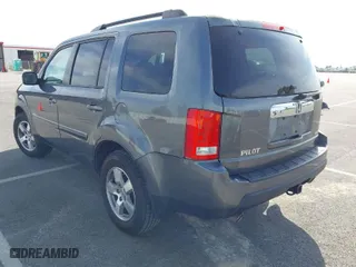 2011 Honda Pilot EX with VIN 5FNYF4H46BB003568, listed as a IAAI auction lot 41762208 with 147,801 mi miles. Bid and sale history available at carsss.com. Image 3.