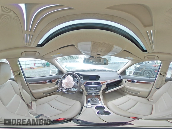 2013 Mercedes-Benz C 300 Sport z VIN WDDGF8AB3DR257916, wystawiony jako Copart lot #58555775 z przebiegiem Nie podano mil oraz Szkoda całkowita • Salvage title. Historia ofert i sprzedaży dostępna na DreamBid. Obrazek 14.