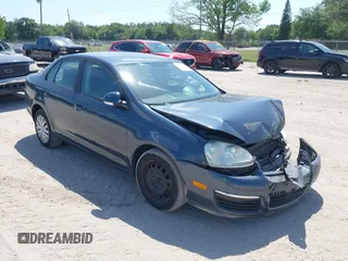 2010 Volkswagen Jetta S с VIN 3VWJX7AJ2AM077528, выставлен на аукционе IAAI как лот 39163957 с пробегом 125 644 миль миль и . История ставок и продаж доступна на DreamBid. Изображение 1.