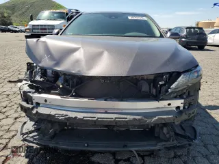 2023 Toyota Camry SE z VIN 4T1G11AK9PU832730, wystawiony jako Copart lot #49294455 z przebiegiem 46 194 mil mil oraz Szkoda całkowita • Salvage title. Historia ofert i sprzedaży dostępna na DreamBid. Obrazek 5.
