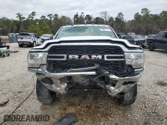 2022 Ram 2500 Tradesman z VIN 3C6UR4HJ5NG383634, wystawiony jako Copart lot #86321144 z przebiegiem 96 421 mil mil oraz Nie do naprawy • Non repairable. Historia ofert i sprzedaży dostępna na DreamBid. Obrazek 5.