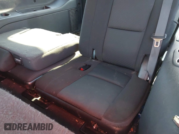 2014 Chevrolet Suburban LS with VIN 1GNSCHE08ER217393, listed as a IAAI auction lot 41563635 with 212,852 mi miles. Bid and sale history available at carsss.com. Image 19.