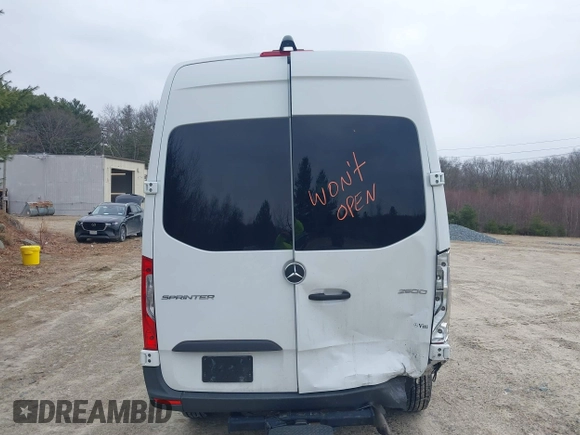 2021 Mercedes-Benz Sprinter Cargo Cargo with VIN W1Y40BHY3MT044744, listed as a IAAI auction lot 41865979 with 139,836 mi miles and . Bid and sale history available at DreamBid. Image 17.
