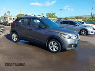 2019 Nissan Kicks S z VIN 3N1CP5CU9KL505032, wystawiony jako IAAI lot #41831490 z przebiegiem 35 155 mil mil oraz . Historia ofert i sprzedaży dostępna na DreamBid. Obrazek 1.