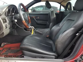 2001 Mercedes-Benz SLK 230/320 z VIN WDBKK65F71F177838, wystawiony jako Copart lot #58118125 z przebiegiem 156 970 mil mil oraz Szkody całkowita. Historia ofert i sprzedaży dostępna na DreamBid. Obrazek 7.