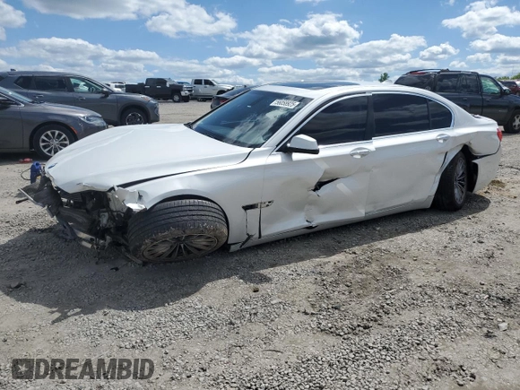 2012 BMW 7 Series 740Li с VIN WBAKB4C56CC575981, выставлен на аукционе Copart как лот 56058925 с пробегом 127 708 миль миль и Списание • Salvage title. История ставок и продаж доступна на DreamBid. Изображение 1.