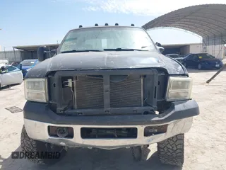 2005 Ford F-250 XL с VIN 1FTSW21P45EB16990, выставлен на аукционе IAAI как лот 41741408 с пробегом Не указан миль и . История ставок и продаж доступна на DreamBid. Изображение 13.