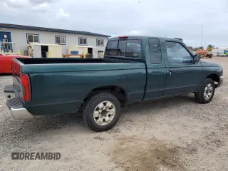 2000 Nissan Frontier XE with VIN 1N6DD26S4YC412262, listed as a Copart auction lot 53858205 with 172,428 mi miles and Clean title. Bid and sale history available at DreamBid. Image 3.