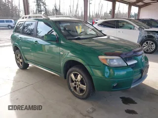2006 Mitsubishi Outlander SE with VIN JA4LX41F46U007788, listed as a IAAI auction lot 41827737 with 175,738 mi miles. Bid and sale history available at carsss.com. Image 1.