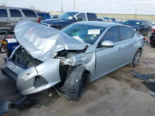2020 Nissan Altima S z VIN 1N4BL4BVXLN310072, wystawiony jako IAAI lot #41576071 z przebiegiem 59 642 mil mil oraz . Historia ofert i sprzedaży dostępna na DreamBid. Obrazek 17.
