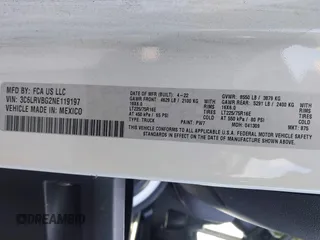 2022 Ram ProMaster Cargo z VIN 3C6LRVBG2NE119197, wystawiony jako IAAI lot #42045262 z przebiegiem 72 484 mil mil oraz . Historia ofert i sprzedaży dostępna na DreamBid. Obrazek 9.