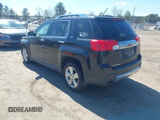 2015 GMC Terrain SLT z VIN 2GKFLYE36F6304943, wystawiony jako IAAI lot #41900161 z przebiegiem 228 648 mil mil oraz . Historia ofert i sprzedaży dostępna na DreamBid. Obrazek 3.
