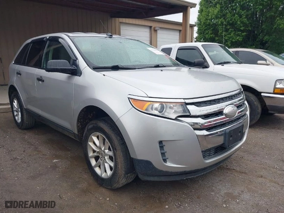 2013 Ford Edge SE with VIN 2FMDK3GC0DBE24484, listed as a IAAI auction lot 41960813 with 227,044 mi miles. Bid and sale history available at carsss.com. Image 1.