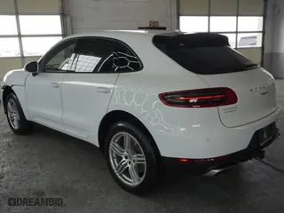 2018 Porsche Macan with VIN WP1AA2A52JLB02714, listed as a Copart auction lot 51664275 with 35,790 mi miles and Salvage Title. Bid and sale history available at carsss.com. Image 4.
