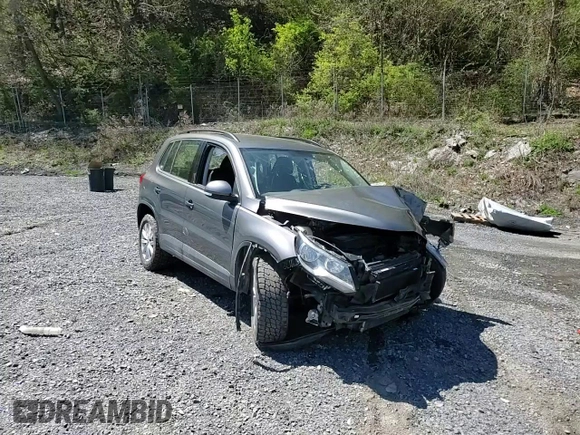 2018 Volkswagen Tiguan with VIN WVGBV7AX9JK003947, listed as a Copart auction lot 54556975 with Not Provided miles and Salvage Title. Bid and sale history available at DreamBid. Image 15.