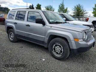 2016 Jeep Patriot Sport z VIN 1C4NJPBB7GD711496, wystawiony jako Copart lot #57159365 z przebiegiem 139 464 mil mil oraz Czysty tytuł • Clean title. Historia ofert i sprzedaży dostępna na DreamBid. Obrazek 4.