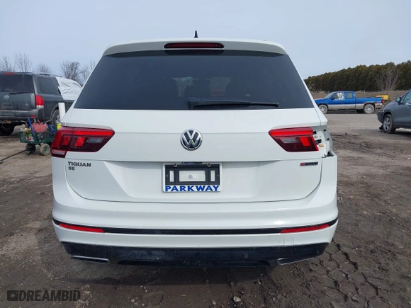 2020 Volkswagen Tiguan SE with VIN 3VV2B7AX4LM106638, listed as a IAAI auction lot 41744503 with 67,693 mi miles. Bid and sale history available at carsss.com. Image 17.