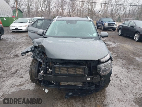2021 Hyundai Venue Denim z VIN KMHRC8A38MU098601, wystawiony jako IAAI lot #41475810 z przebiegiem 132 647 mil mil oraz . Historia ofert i sprzedaży dostępna na DreamBid. Obrazek 12.