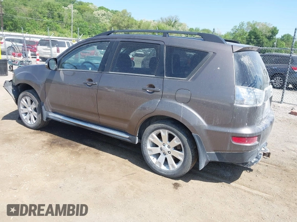 2011 Mitsubishi Outlander SE with VIN JA4AS3AW0BU032083, listed as a IAAI auction lot 42257699 with 160,038 mi miles and . Bid and sale history available at DreamBid. Image 3.