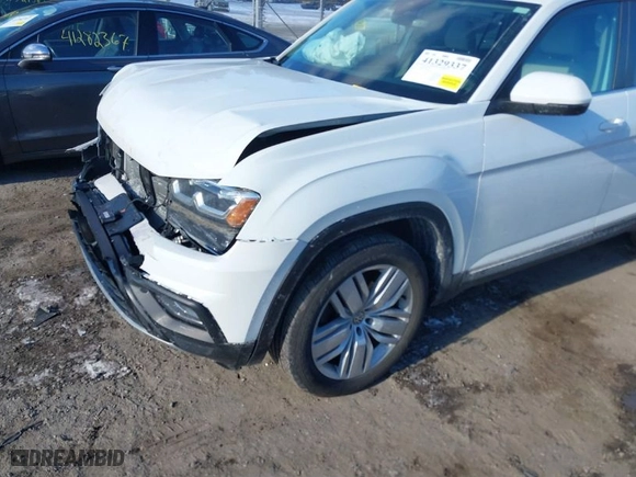 2019 Volkswagen Atlas 3.6L V6 SEL with VIN 1V2MR2CA5KC553296, listed as a IAAI auction lot 41329337 with 91,041 mi miles. Bid and sale history available at carsss.com. Image 6.