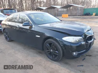 2013 BMW 5 Series 528i xDrive with VIN WBAXH5C58DD107515, listed as a IAAI auction lot 41673214 with 115,726 mi miles. Bid and sale history available at carsss.com. Image 1.