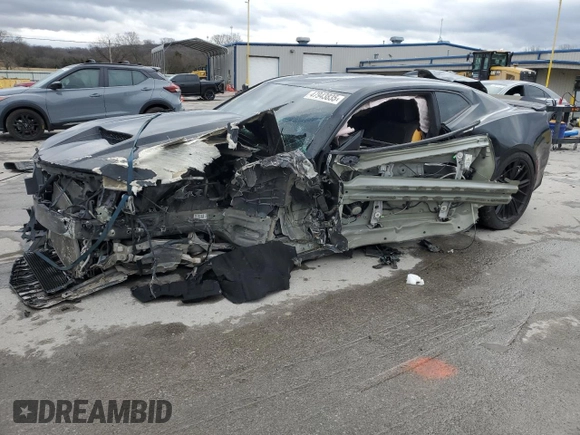 2016 Chevrolet Camaro 1SS z VIN 1G1FF1R75G0147853, wystawiony jako Copart lot #47943835 z przebiegiem Nie podano mil oraz Szkoda całkowita • Salvage title. Historia ofert i sprzedaży dostępna na DreamBid. Obrazek 1.