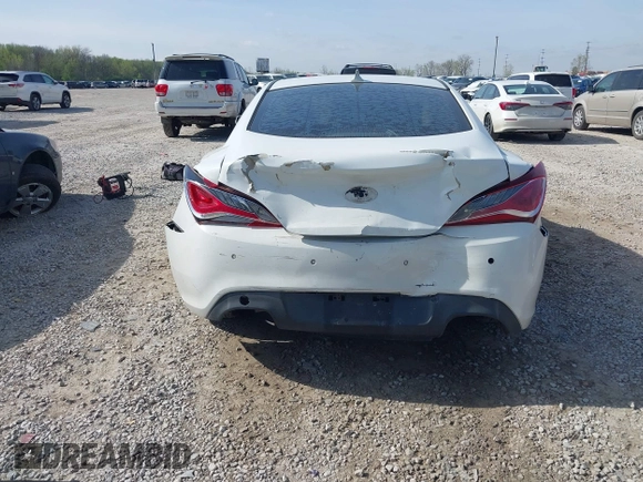 2010 Hyundai Genesis Coupe Grand Touring z VIN KMHHU6KH2AU023718, wystawiony jako IAAI lot #42090880 z przebiegiem 228 944 mil mil oraz . Historia ofert i sprzedaży dostępna na DreamBid. Obrazek 16.