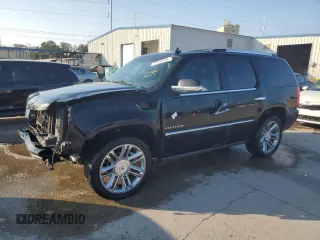 2013 Cadillac Escalade Platinum Edition with VIN 1GYS4DEF3DR125023, listed as a Copart auction lot 71715734 with 152,885 mi miles and Salvage Title. Bid and sale history available at carsss.com. Image 1.