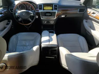 2012 Mercedes-Benz M 550 with VIN 4JGDA7DBXCA044892, listed as a Copart auction lot 43368635 with 214,619 mi miles and Salvage title. Bid and sale history available at DreamBid. Image 8.
