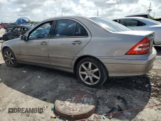 2004 Mercedes-Benz C 230 Kompressor with VIN WDBRF40J64A564613, listed as a Copart auction lot 59876525 with 140,525 mi miles and Clean title. Bid and sale history available at DreamBid. Image 2.
