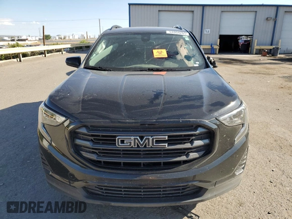 2020 GMC Terrain SLE z VIN 3GKALMEV5LL173922, wystawiony jako Copart lot #54954265 z przebiegiem 86 033 mil mil oraz Szkoda całkowita • Salvage title. Historia ofert i sprzedaży dostępna na DreamBid. Obrazek 5.