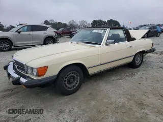 1984 Mercedes-Benz 380 with VIN WDBBA45A0EA013409, listed as a Copart auction lot 43208775 with 151,270 mi miles and Salvage Title. Bid and sale history available at carsss.com. Image 1.
