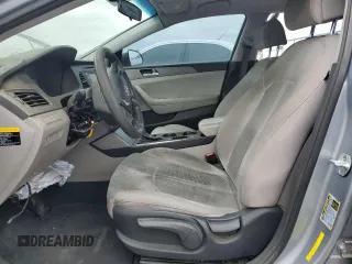 2015 Hyundai Sonata SE z VIN 5NPE24AFXFH040107, wystawiony jako Copart lot #59360675 z przebiegiem 163 886 mil mil oraz Szkoda całkowita • Salvage title. Historia ofert i sprzedaży dostępna na DreamBid. Obrazek 7.