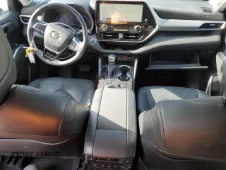 2023 Toyota Highlander L with VIN 5TDKDRBH8PS038426, listed as a Copart auction lot 59419565 with 17,495 mi miles and Salvage title. Bid and sale history available at DreamBid. Image 8.