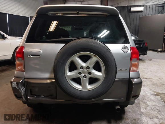 2001 Toyota RAV4 with VIN JTEHH20V410059276, listed as a IAAI auction lot 42473915 with 145,627 mi miles and . Bid and sale history available at DreamBid. Image 17.
