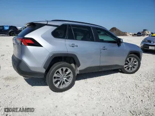 2021 Toyota RAV4 XLE Premium with VIN 2T3C1RFV2MC167755, listed as a Copart auction lot 43845355 with 32,343 mi miles and Salvage Title. Bid and sale history available at carsss.com. Image 3.