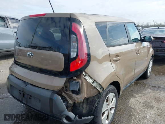 2014 Kia Soul with VIN KNDJN2A24E7110811, listed as a IAAI auction lot 41727977 with 149,707 mi miles. Bid and sale history available at carsss.com. Image 4.