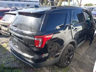 2016 Ford Explorer XLT with VIN 1FM5K8DH1GGA96233, listed as a IAAI auction lot 41191416 with 1 mi miles. Bid and sale history available at carsss.com. Image 4.