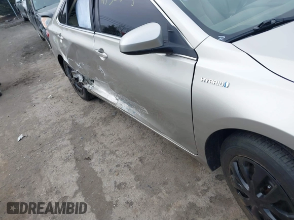 2017 Toyota Camry Hybrid LE with VIN 4T1BD1FK1HU213812, listed as a IAAI auction lot 41730565 with 67,706 mi miles. Bid and sale history available at carsss.com. Image 6.