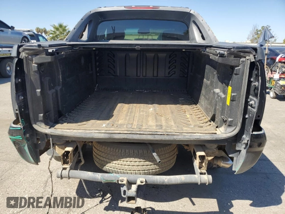 2011 Chevrolet Avalanche LS with VIN 3GNMCEE02BG308257, listed as a Copart auction lot 70853554 with 333,445 mi miles and Salvage Title. Bid and sale history available at carsss.com. Image 6.