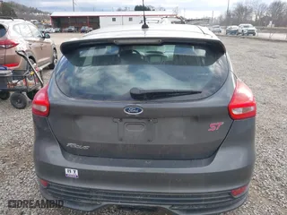 2015 Ford Focus ST with VIN 1FADP3L9XFL227184, listed as a IAAI auction lot 41397453 with 71,061 mi miles. Bid and sale history available at carsss.com. Image 17.